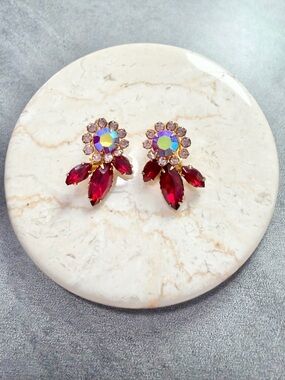 Vintage Beau Jewels Ruby Red Earrings Gold Clip-on Aurora Borealis Rhinestone